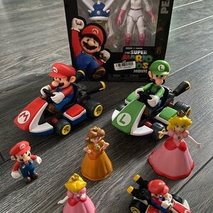 Nintendo Mario and Luigi Kart Racing Set with Princess Figures